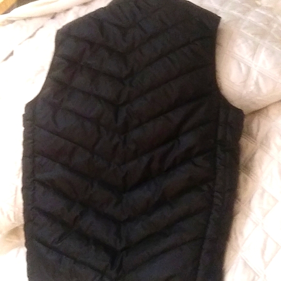 Unisex Downlook Insulated Vest with Changing Built-in! Sz: M. New - Picture 5 of 6